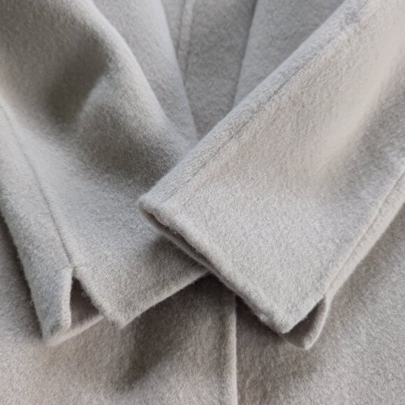 AUTH Max Mara Belted Coat Robe In Cream Virgin Wool Size XS NWOT Quiet Luxury - Picture 15 of 16
